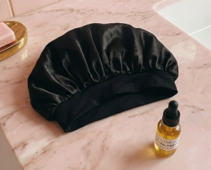 Free silk/satin bonnet